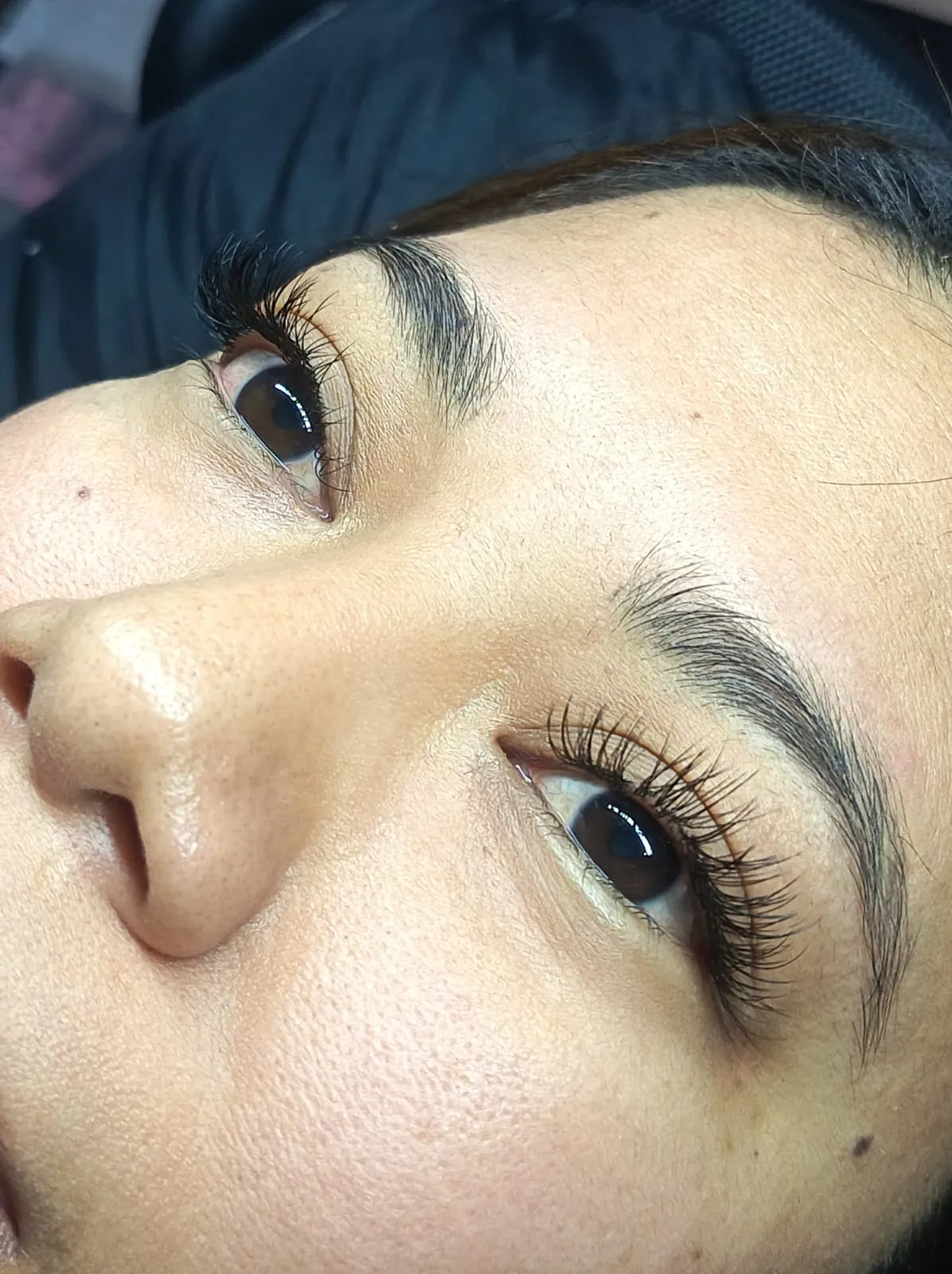 Extensiones de pestañas clásicas efecto natural